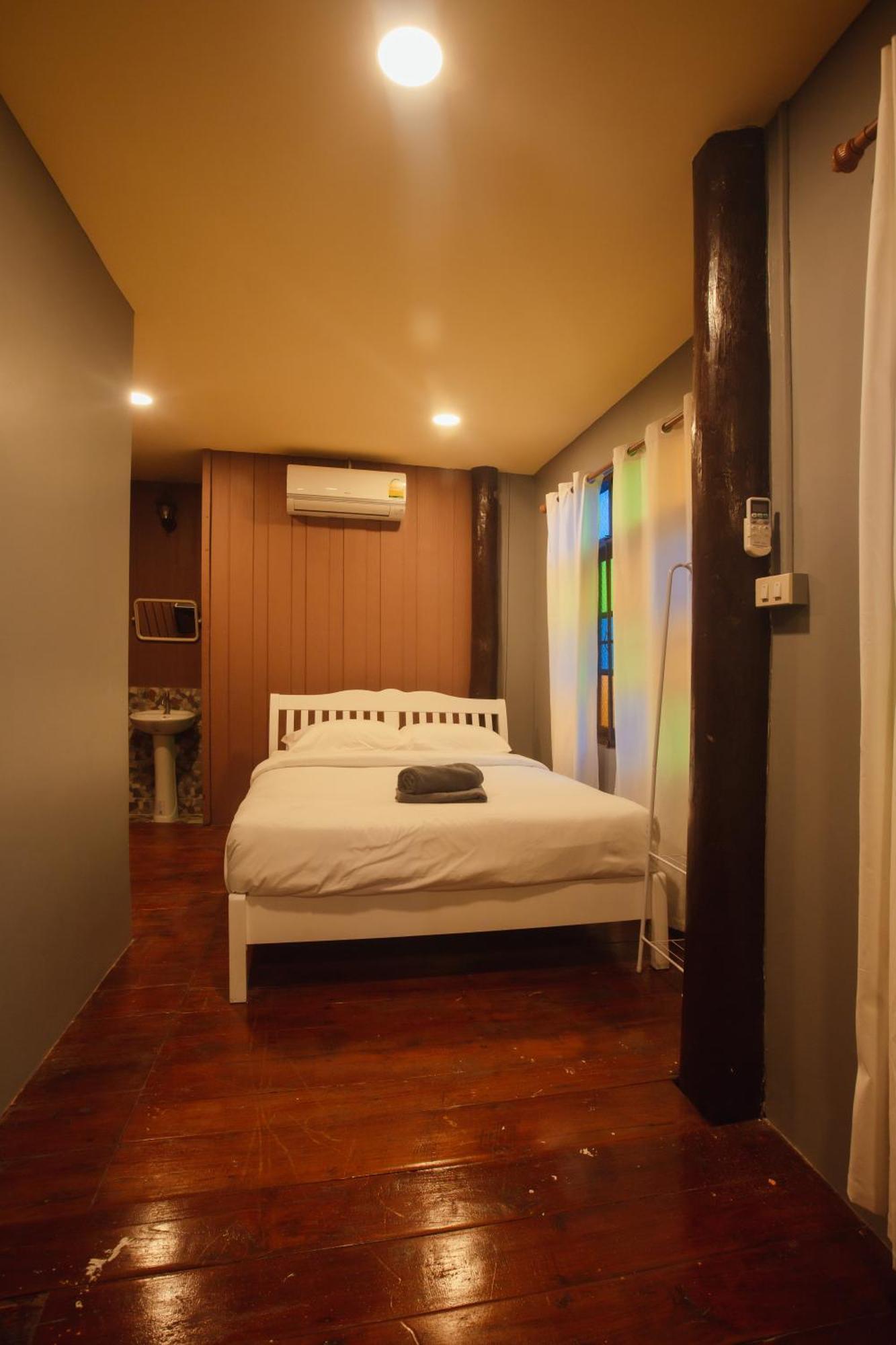 Agga Cnx Hostel Chiang Mai Exterior photo