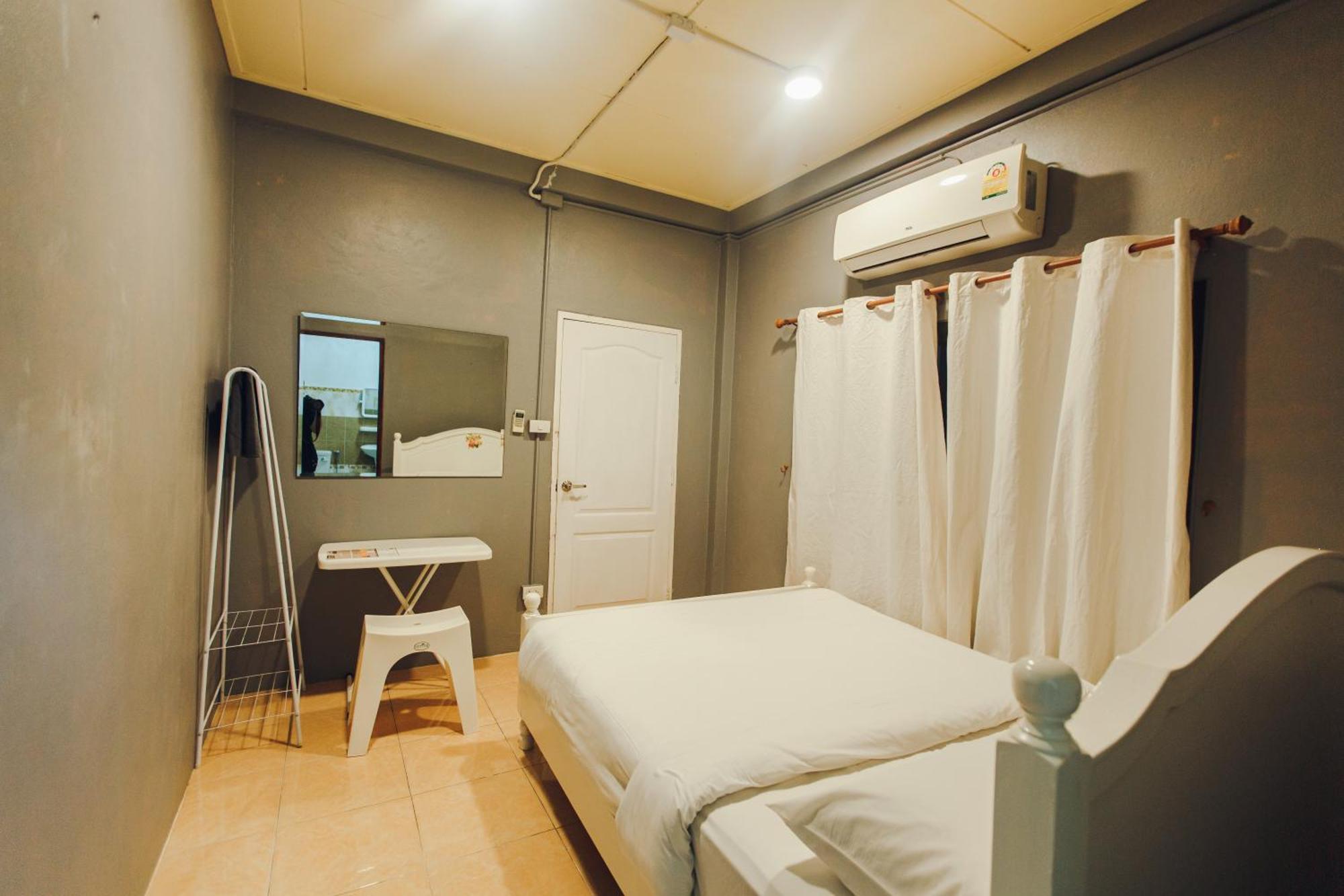 Agga Cnx Hostel Chiang Mai Exterior photo