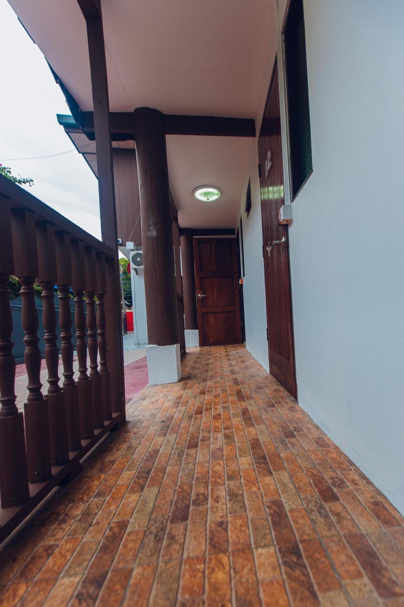 Agga Cnx Hostel Chiang Mai Exterior photo